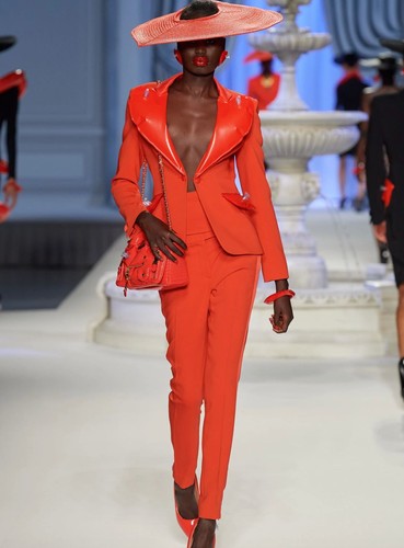 Cappello runway ss23 moschino - cappello,