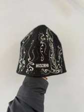 Cappello Y2K Love Moschino